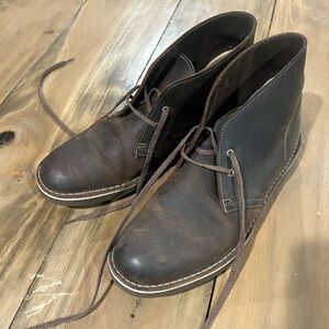 Clarks Men's Brown Leather Chukka Boots, Size 10M
